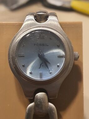 Fossil F2 Silver/Blue Stainless Steel Women's Watch